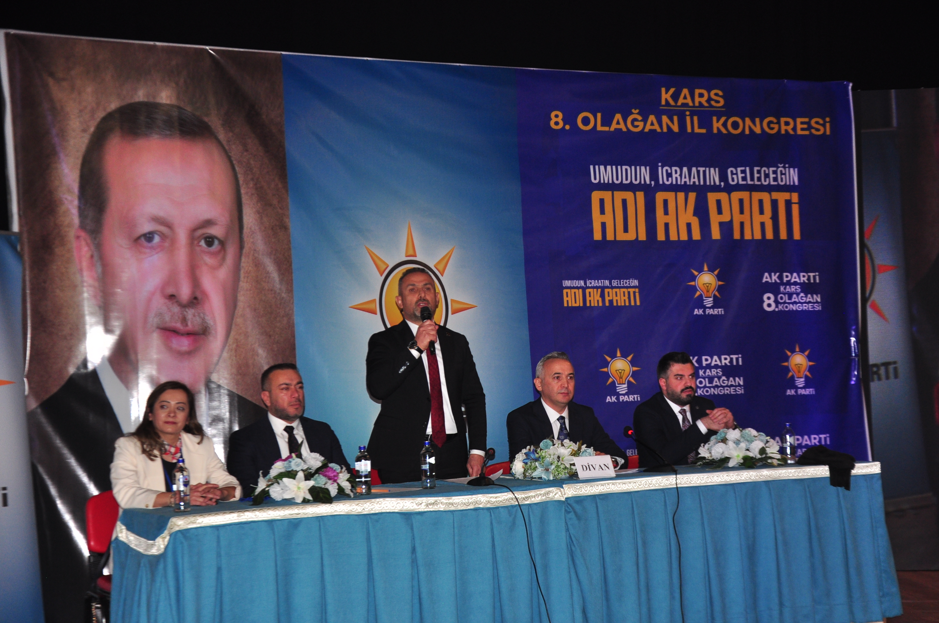 Kars AK Parti 8. Olağan Kongresi büyük katılımla gerçekleştirildi