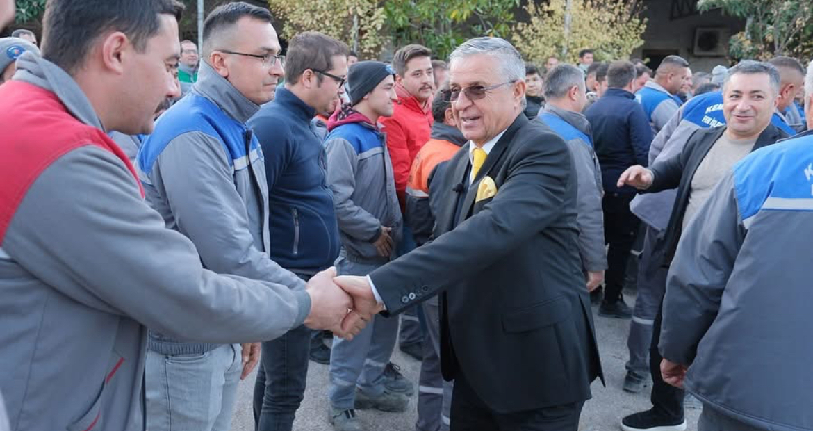 Başkan Topaloğlu belediye personelinin yeni yılını kutladı