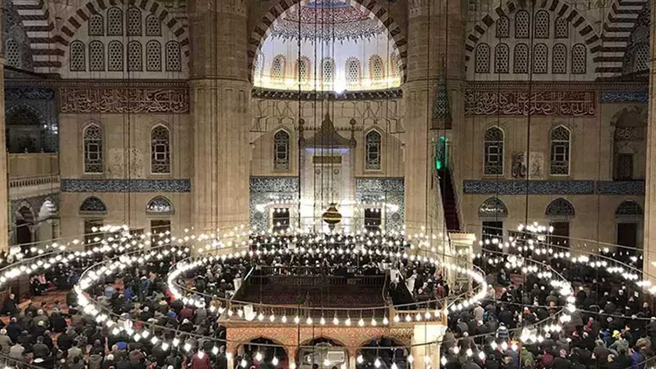 Üç aylar başladı! 2025 yılı Ramazan ayı ne zaman başlıyor?