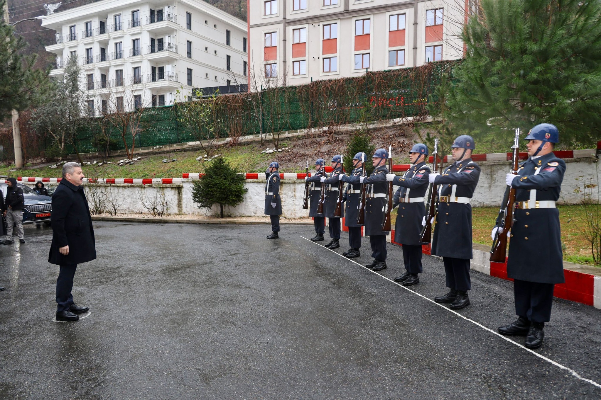 Artvin Valisi Ergün, Jandarma Komutanlığından brifing aldı