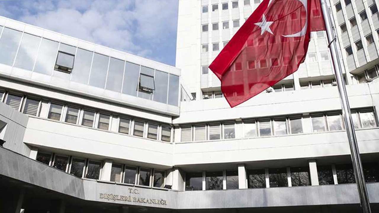 ABD'de askeri helikopter ve yolcu uçağı çarpıştı:  Türkiye'den taziye mesajı