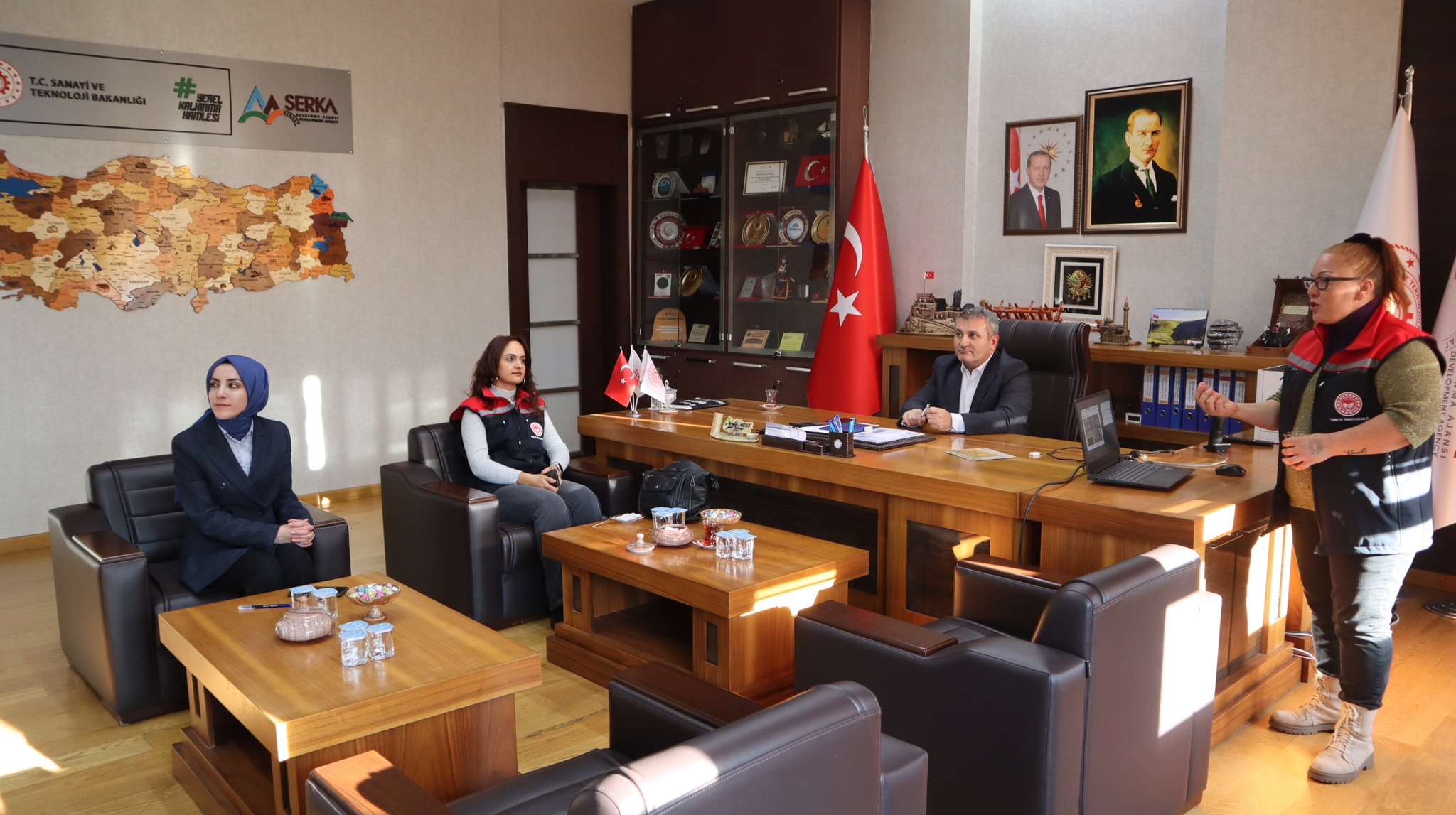 Kars Toprak ve Sulama Suyu Analiz Laboratuvarı yetkilileri, SERKA'yı ziyaret ettiler
