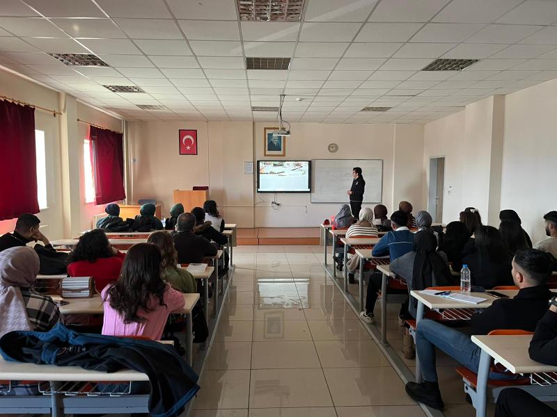 Kars'ta 'Esirler Annesi Meryem Atmaca' hakkında genç nesiller bilgilendiriliyor