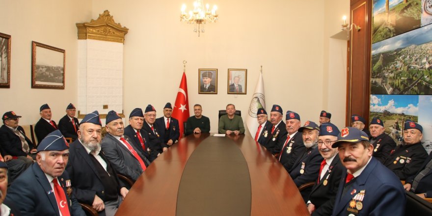 Korsavaş Gaziler Derneği Başkanı Ertuğrul Erdoğan ve Dernek üyelerinden Ziya Polat'a ziyaret