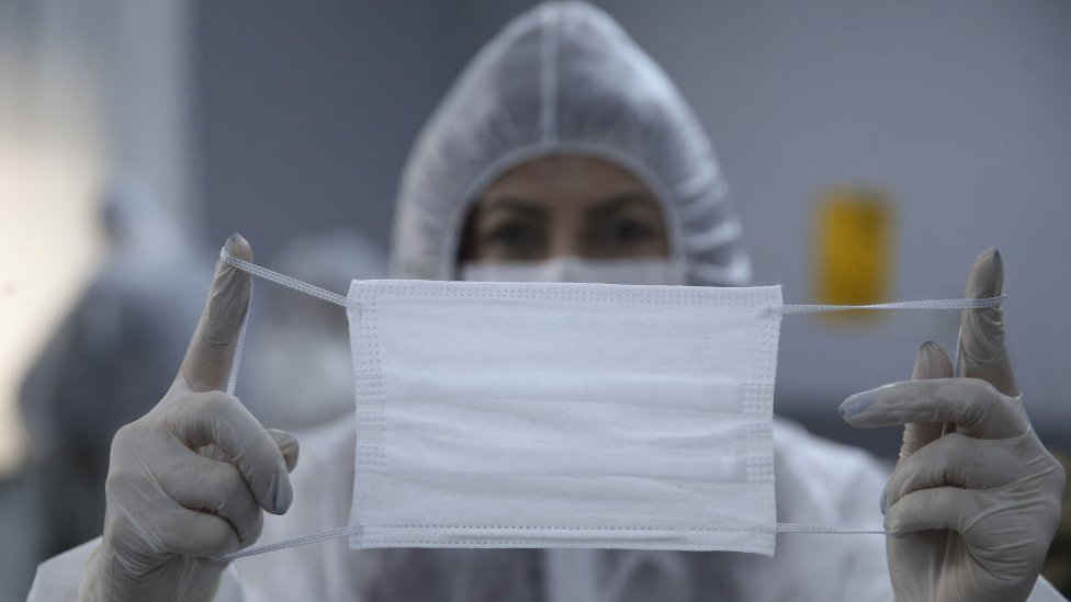 İran’da hava kirliliği ve grip salgını 18 eyalette eğitimi uzaktan eğitime taşıdı