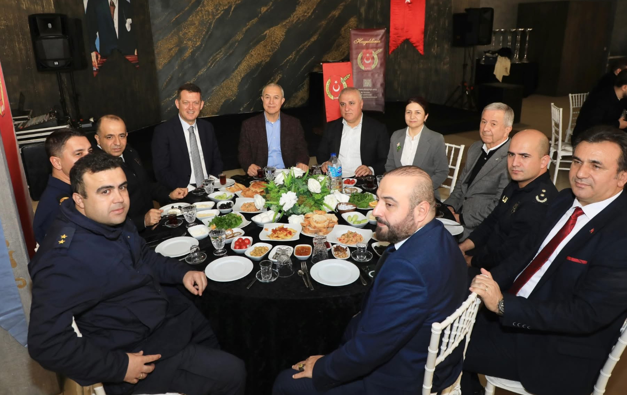 Alanya Kaymakamı Ürkmezer basın mensuplarıyla kahvaltıda buluştu