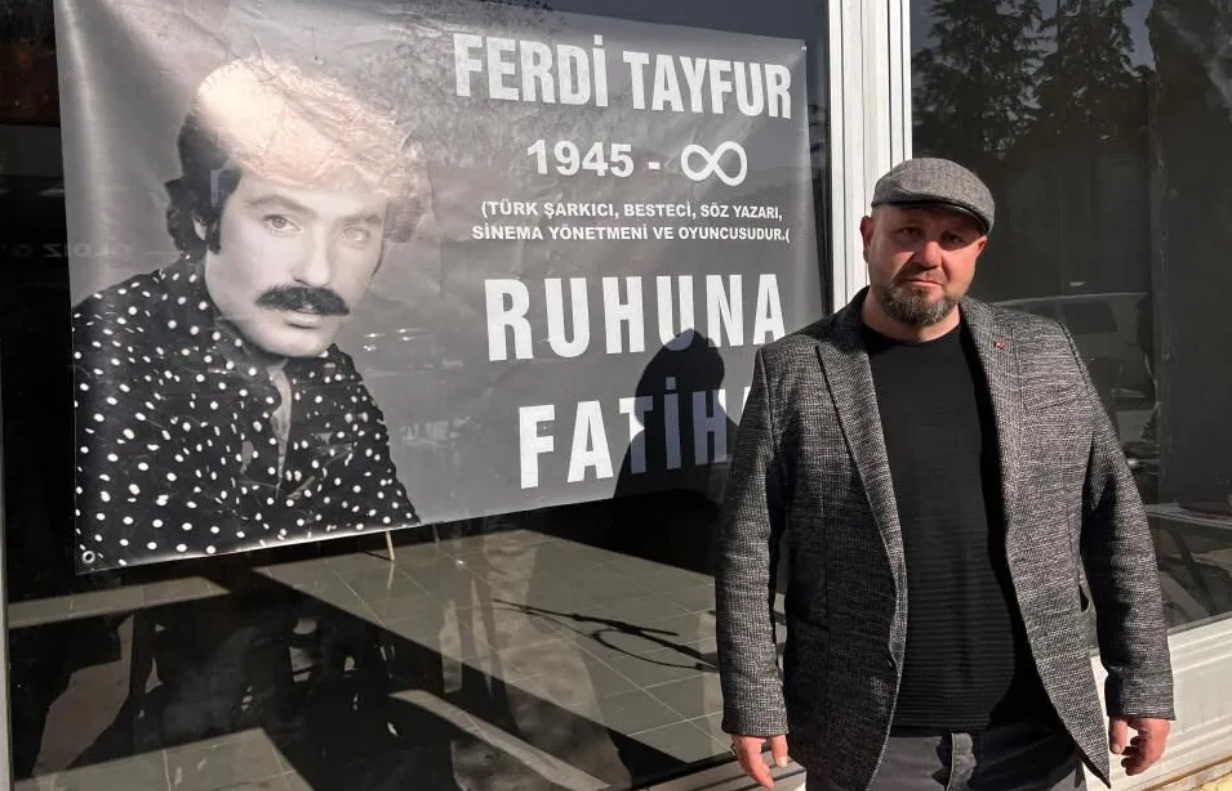 Bucaklı esnaf Ali Uğur’dan Ferdi Tayfur’a anlamlı vefa