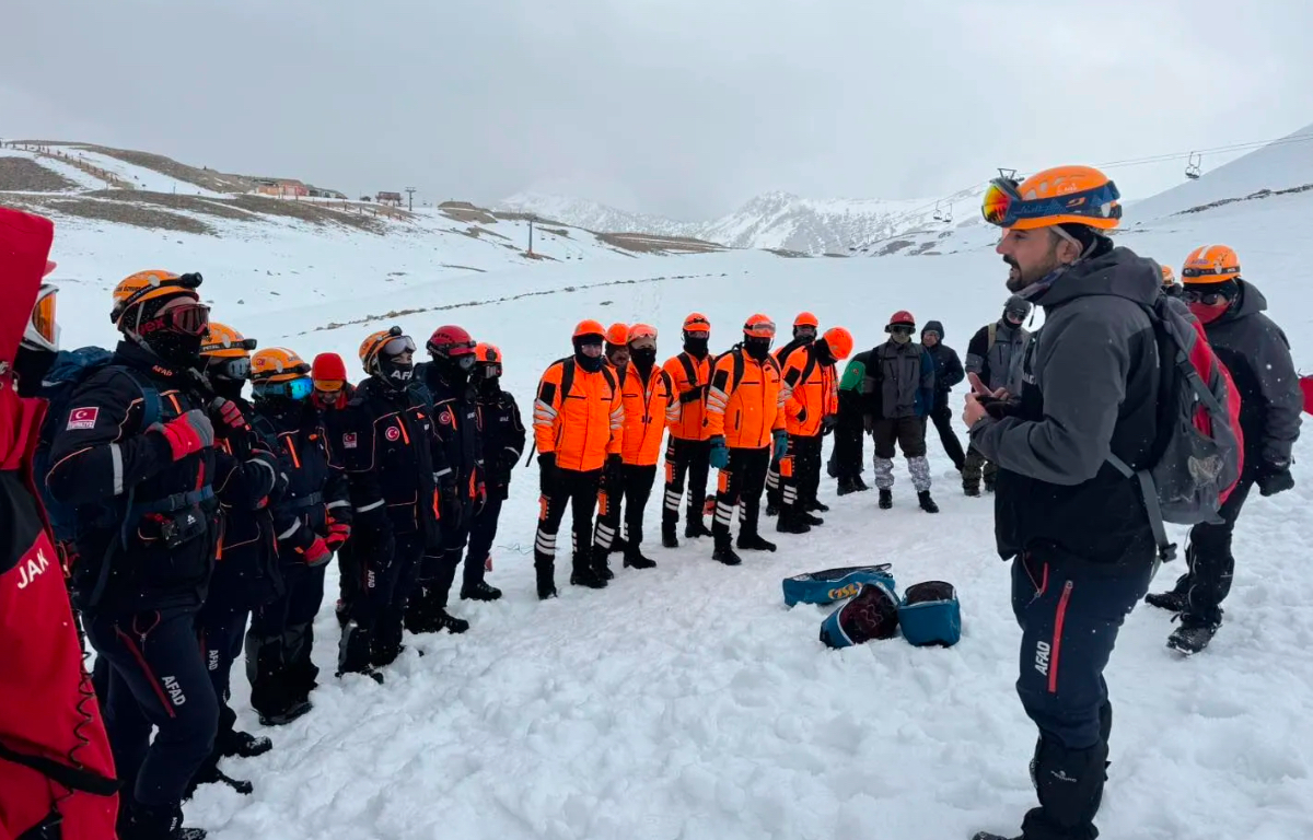 Davraz'da çığ eğitimiyle güvenlik