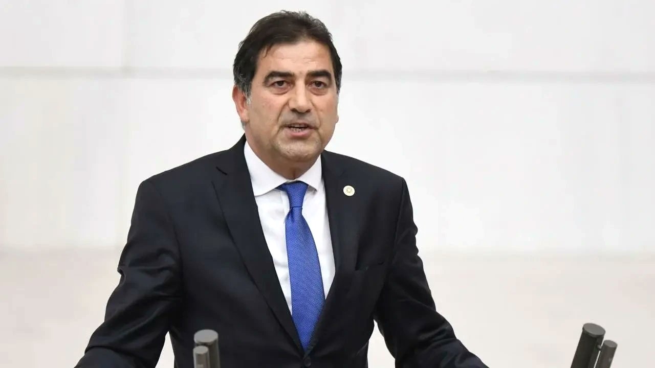 İYİ Parti Konya Milletvekili Ünal Karaman istifa etti