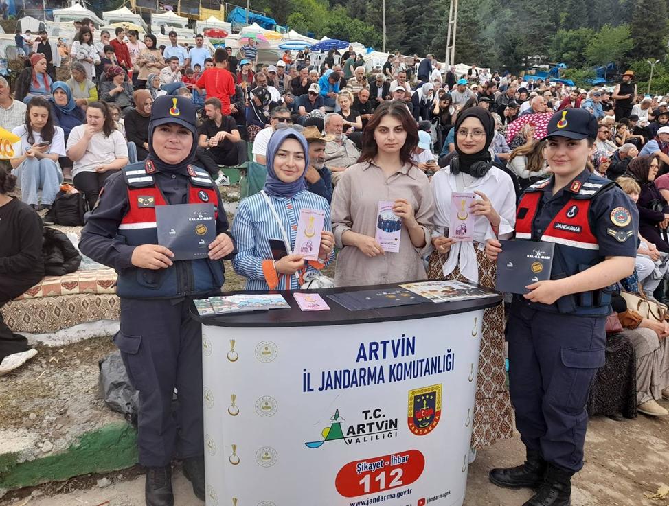 Artvin'de kadına yönelik şiddetle mücadeleye büyük destek