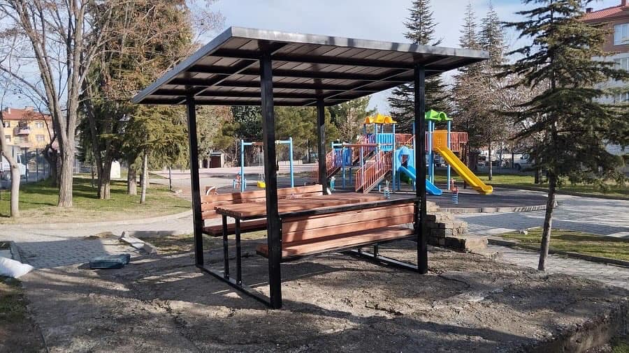Şehit isimlerinin yaşatıldığı parklarda bakım onarım çalışması