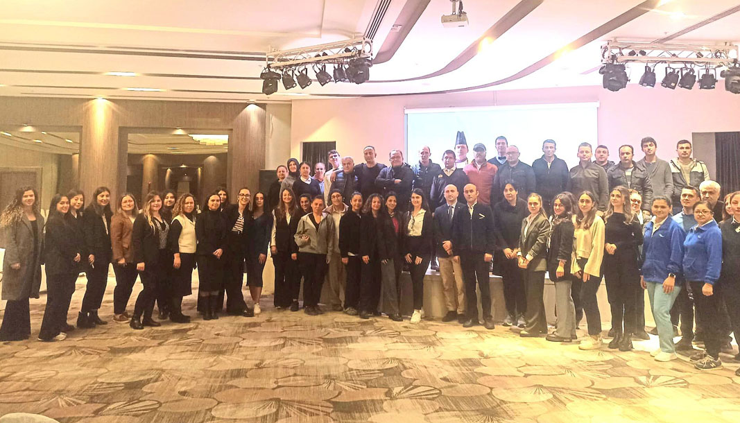 Antalya'da sektör temsilcilerine sıfır atık eğitimi verildi