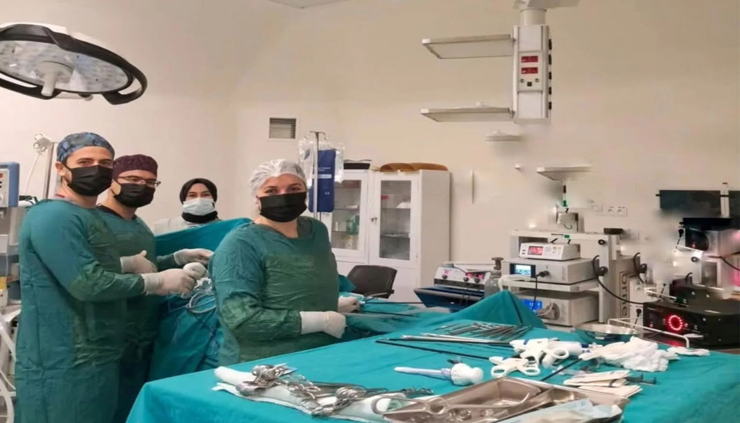 Elmalı'da ilk laparoskopik low anterior rezeksiyon ameliyatı başarıyla gerçekleştirildi