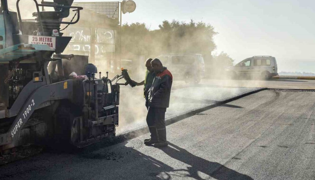 Kepez’de altyapı kazıları sebebiyle bozulan asfalt yenilendi