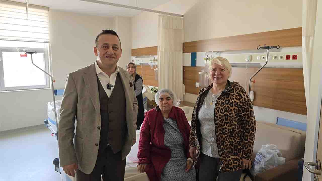 Turhal Belediye Başkanı M. Erdem Ural’dan hastalara moral ziyareti