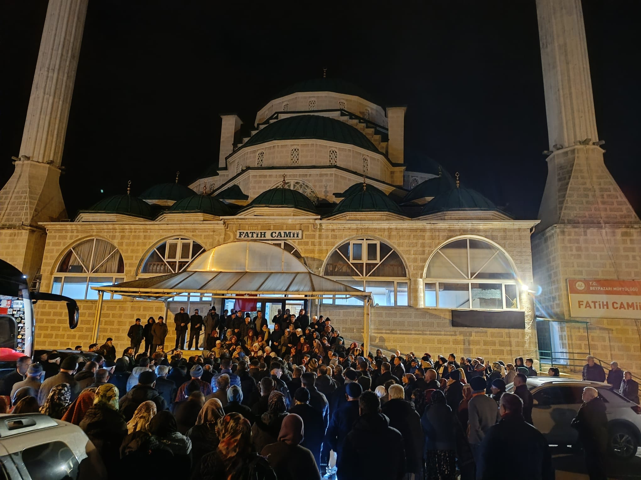 Beypazarı'nda umre yolcuları için coşkulu uğurlama töreni