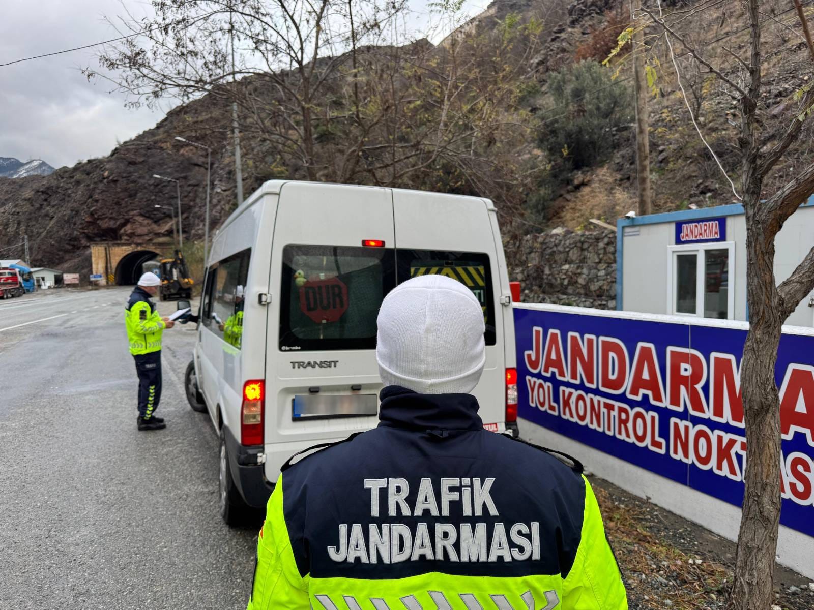 Artvin’de jandarma ekiplerince geçen yıl 6 bin 205 vatandaşa trafik güvenliği eğitimi verildi