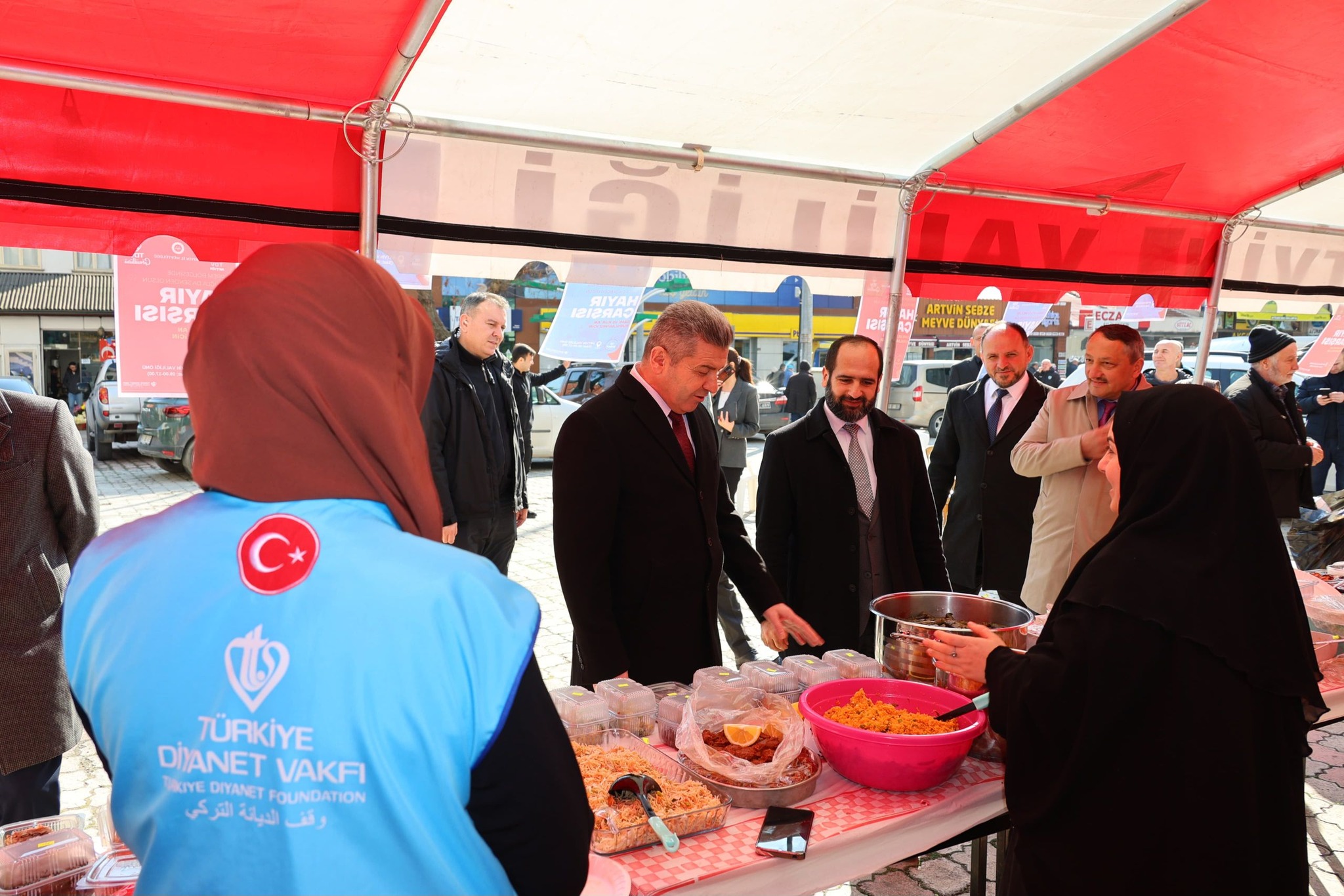 Artvin’de “Hayır Çarşısı” kermesi düzenlendi