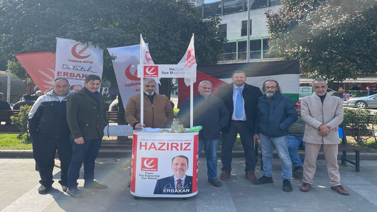 Yeniden Refah Partisi Pazar'da üye çalışmalarını sürdürüyor