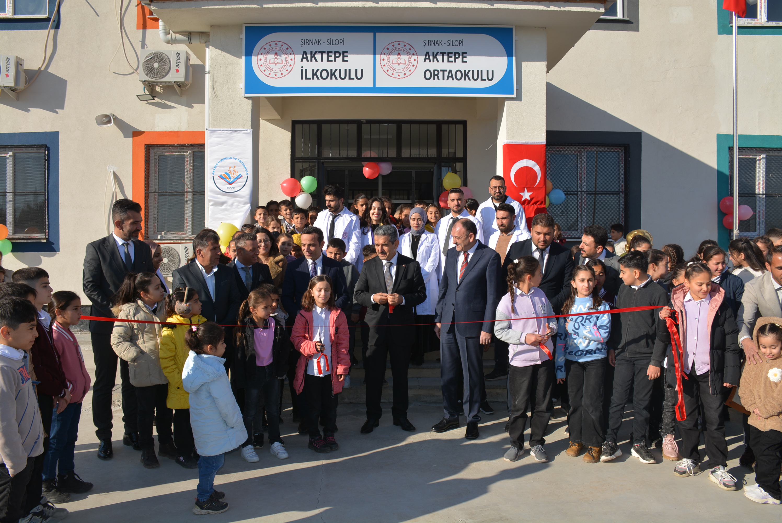 Şırnak Valisi Ekici Silopi’de okul açılışına katıldı