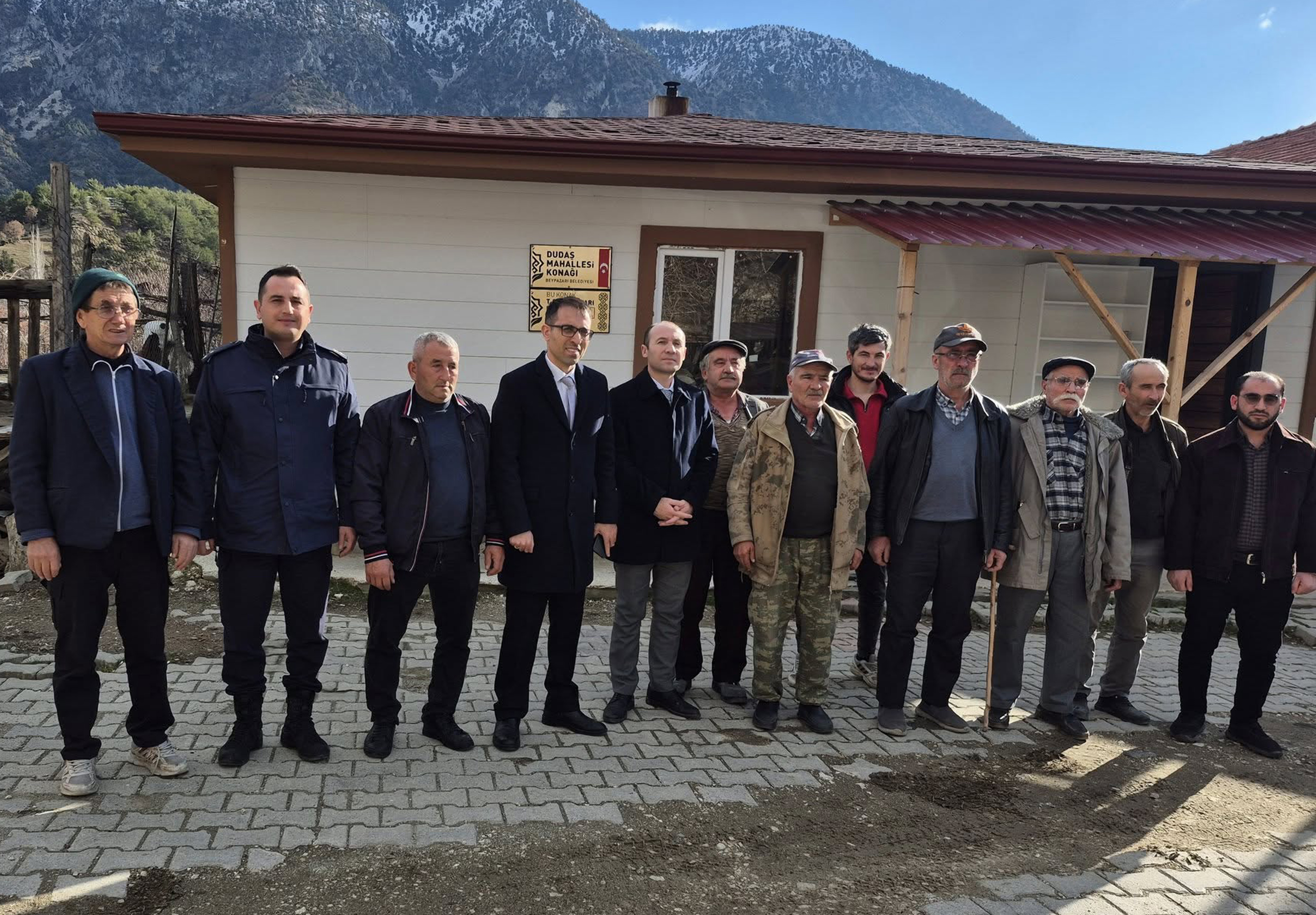 Beypazarı'nda Kaymakam ve Başsavcıdan Dudaş Mahallesinde şehit ailesine ziyaret
