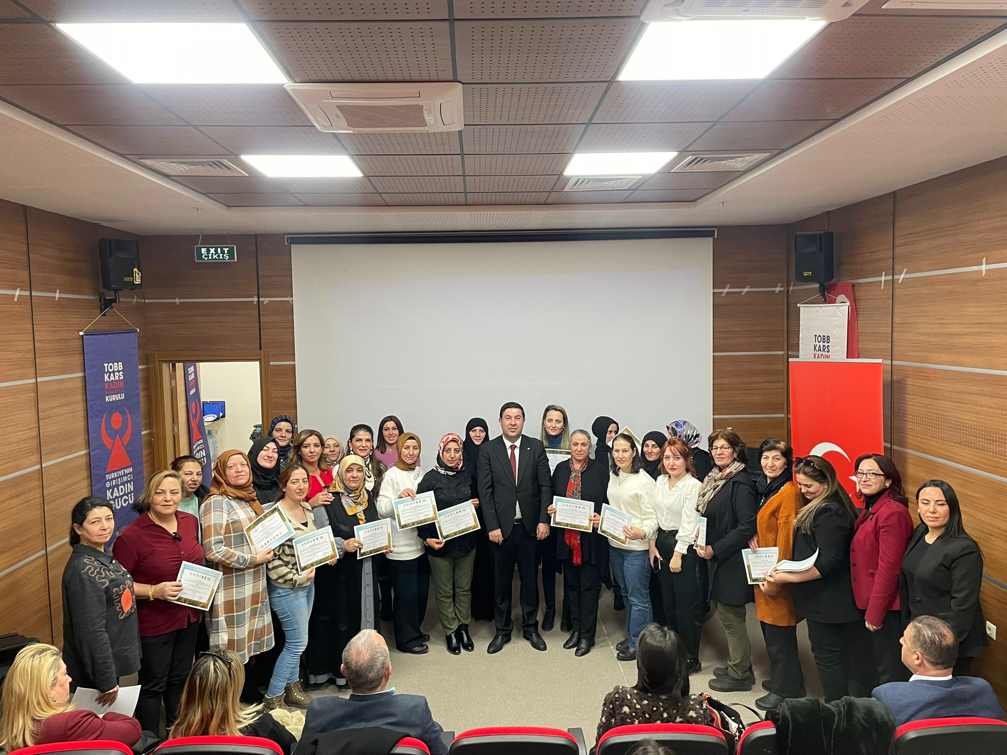 Kars Kadın Çiftçi Eğitim Akademisi başarıyla tamamlandı