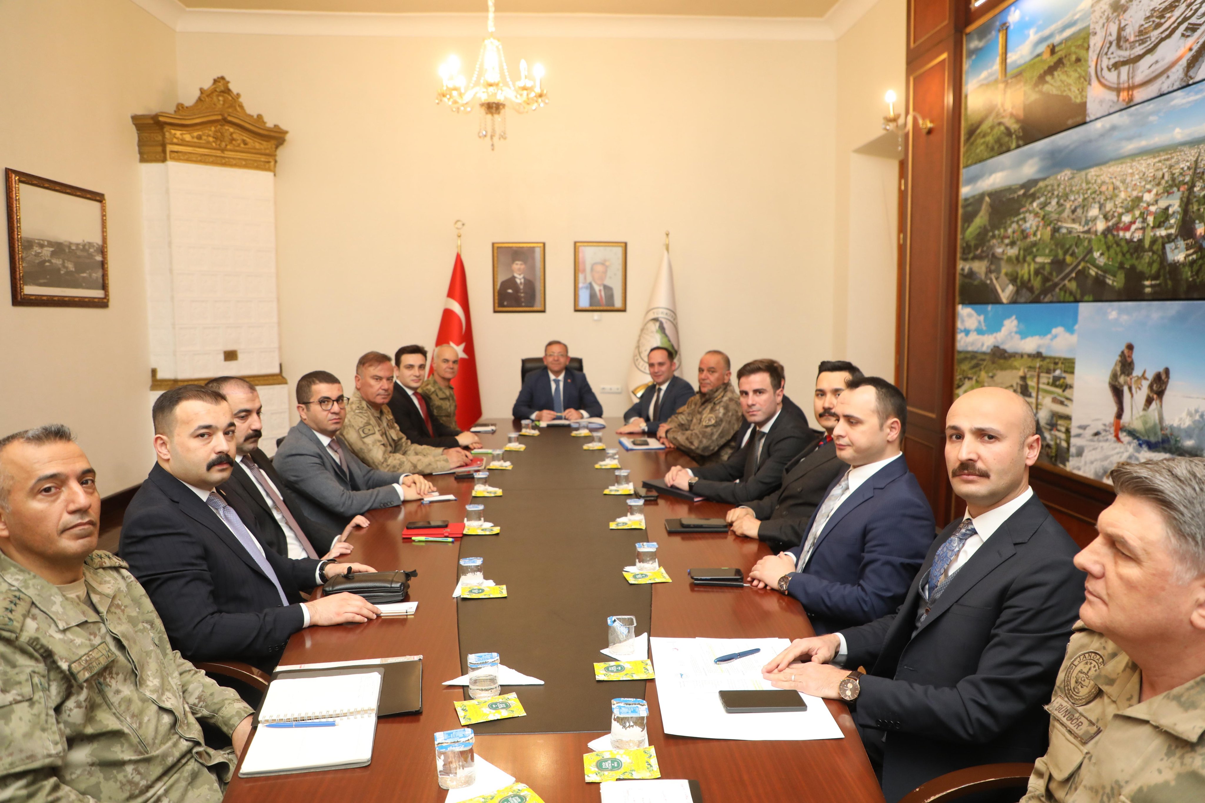 Kars'ta İl Güvenlik ve Asayiş Koordinasyon Toplantısı gerçekleştirildi