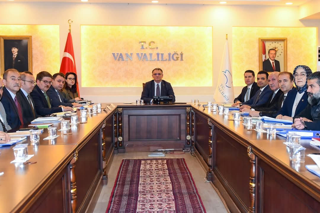 Van Valisi Ozan Balcı öncülüğünde önemli bir toplantı gerçekleştirildi