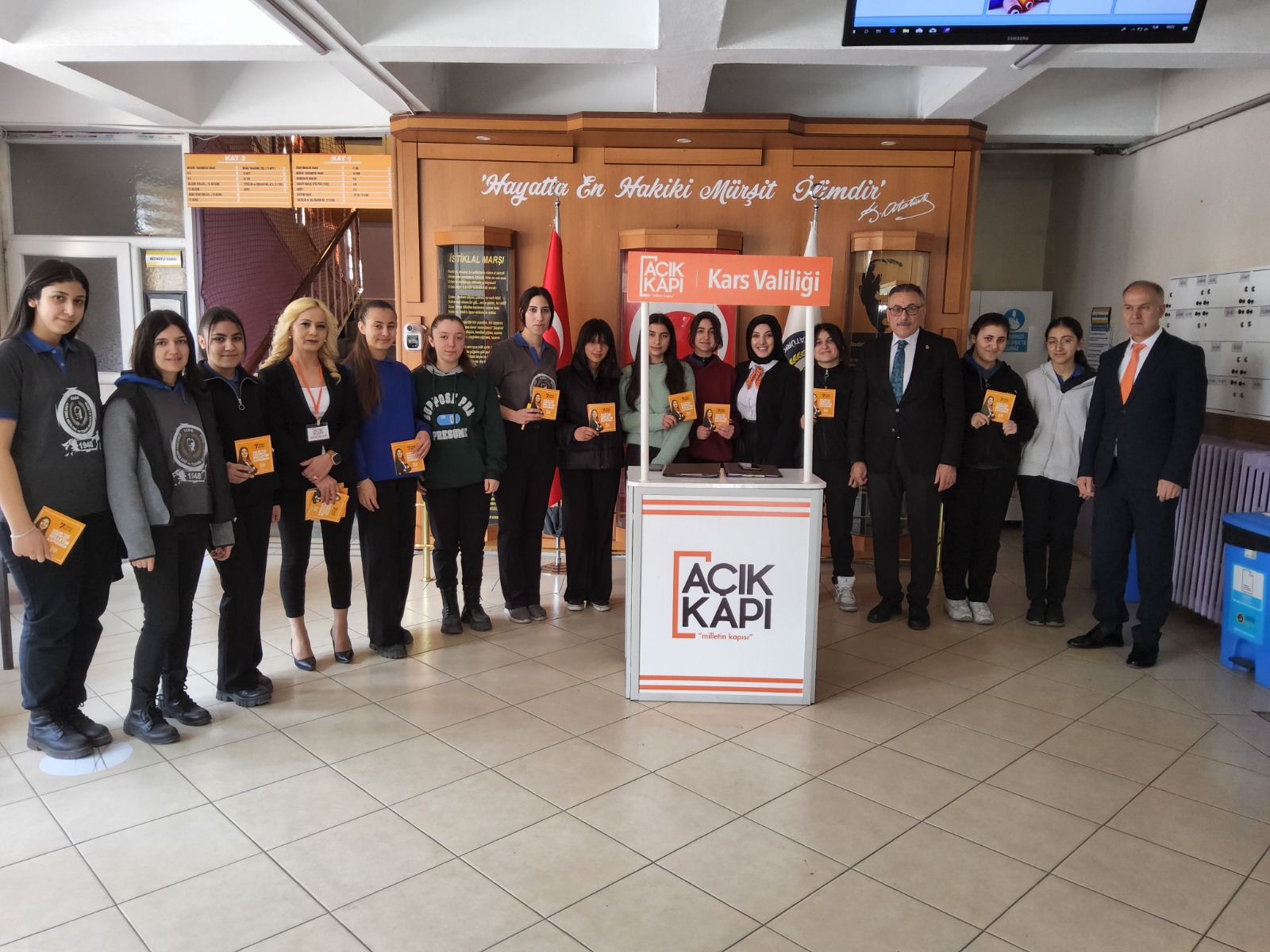 Kars 'Açık Kapı' okul ziyaretleri gerçekleştirdi