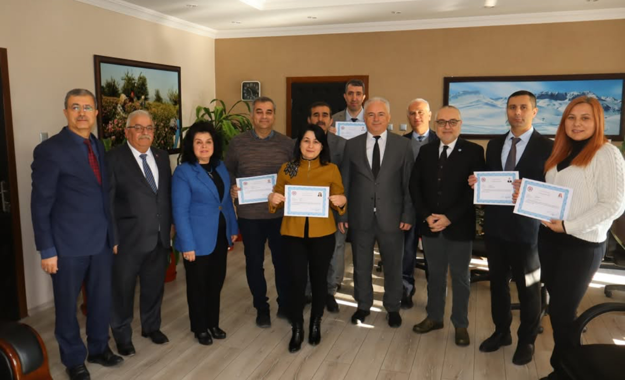 Isparta İl Özel İdaresi'nde başarılı personellere ödül
