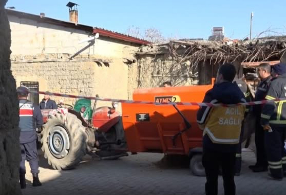 Burdur'da korkunç ölüm! Yem karma makinesine düştü