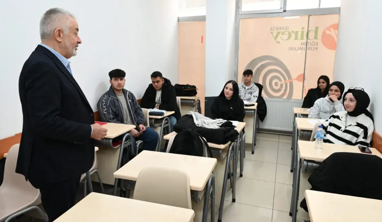 Başkan Başdeğirmen’den 'Yabancı dil öğrenin' tavsiyesi