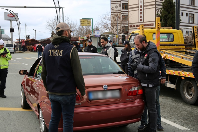 Rize'de okul çevrelerinde güvenlik uygulamaları devam ediyor