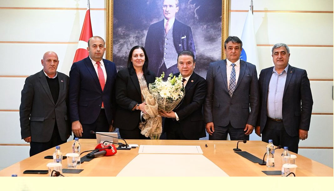 Antalya Büyükşehir'de en düşük işçi maaşı 37 bin 430 tl oldu