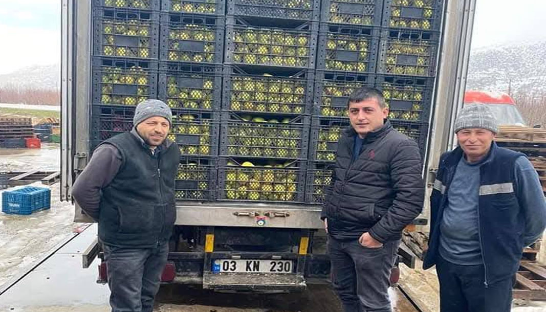 Gelendost’ta vergili tarım elma pazarında zirvede!