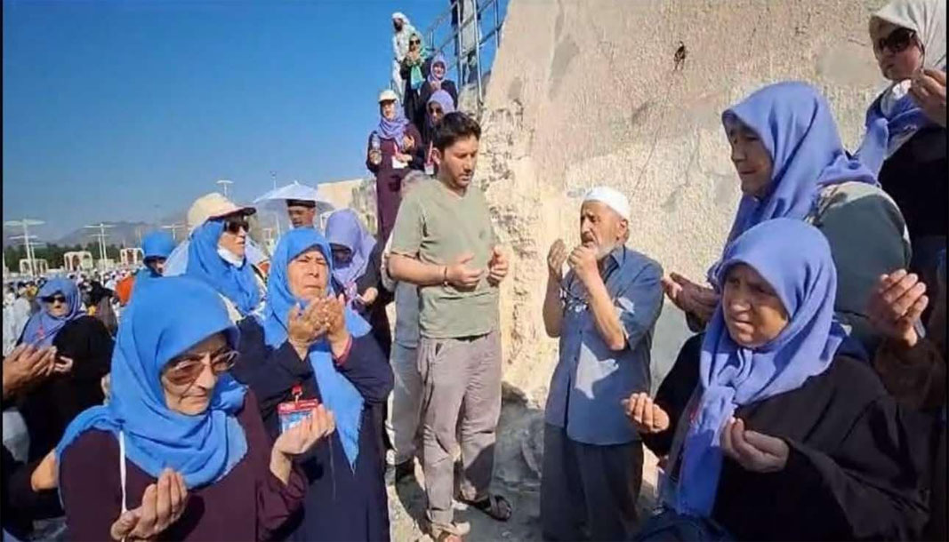 Eğirdirli umre kafilesi Arafat'ta Eğirdir Gölü için yağmur duası etti