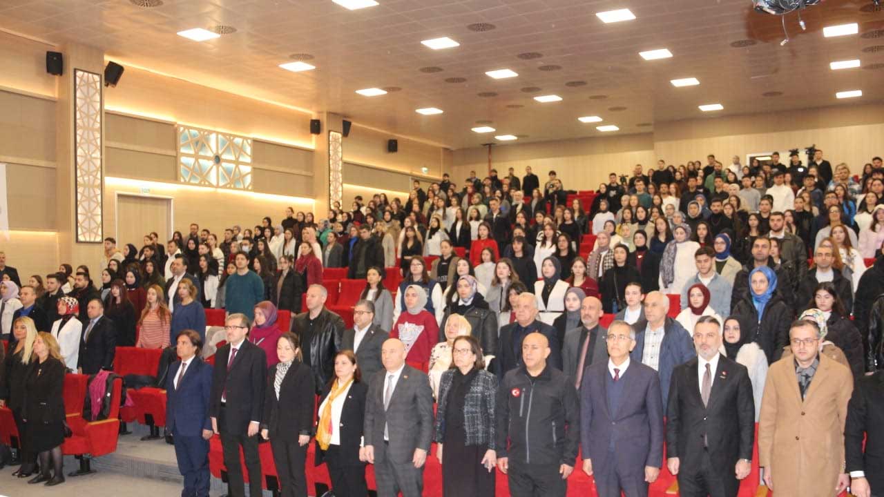 ‘Afetlerde Medya ve STK’ların Rolü’ paneli düzenlendi: Büyük İstanbul depremine 39 şehirden yardım edilecek