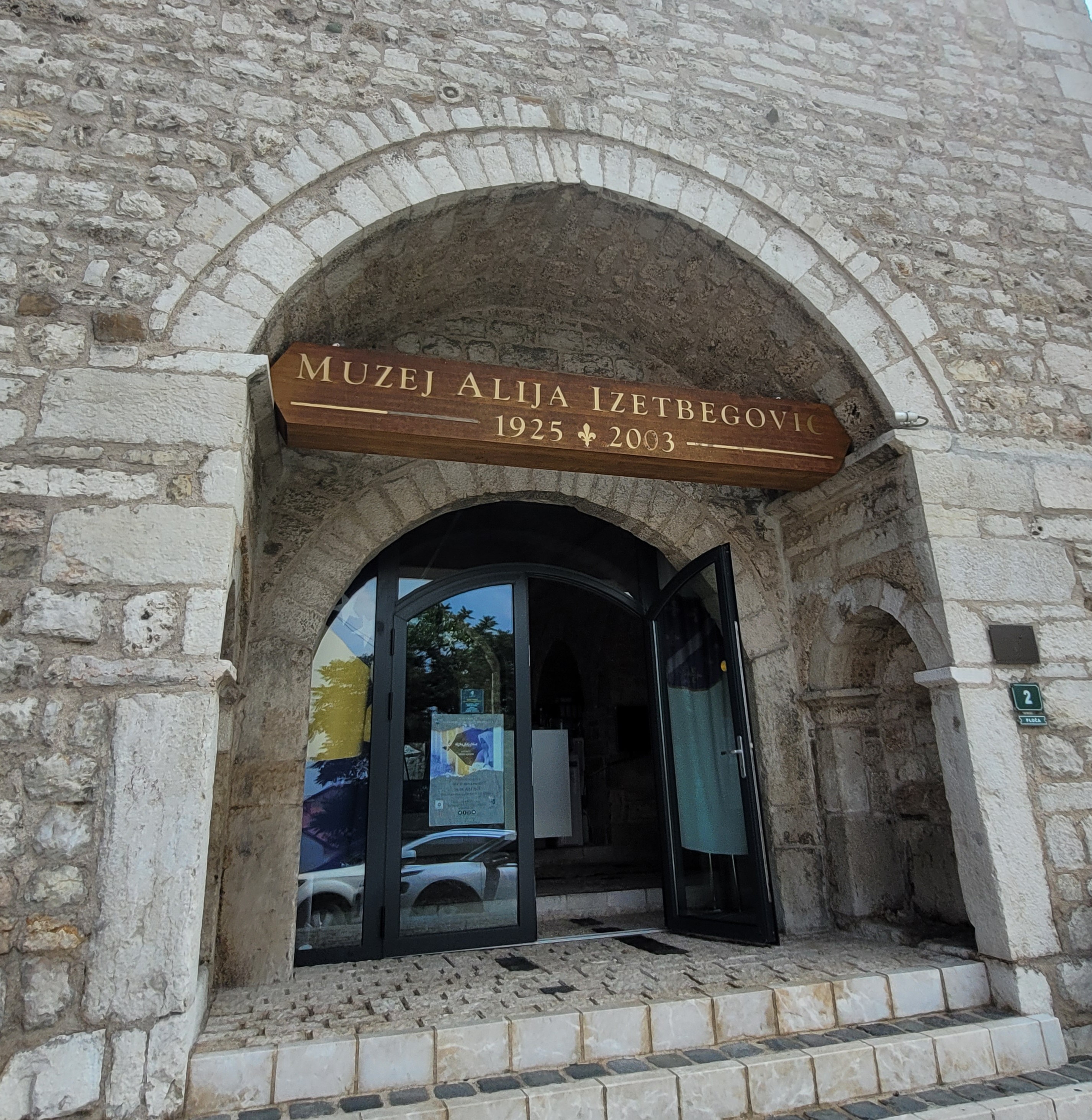 Bilge Kral'ın anıları bu müzede: Aliya İzzetbegoviç Müzesi