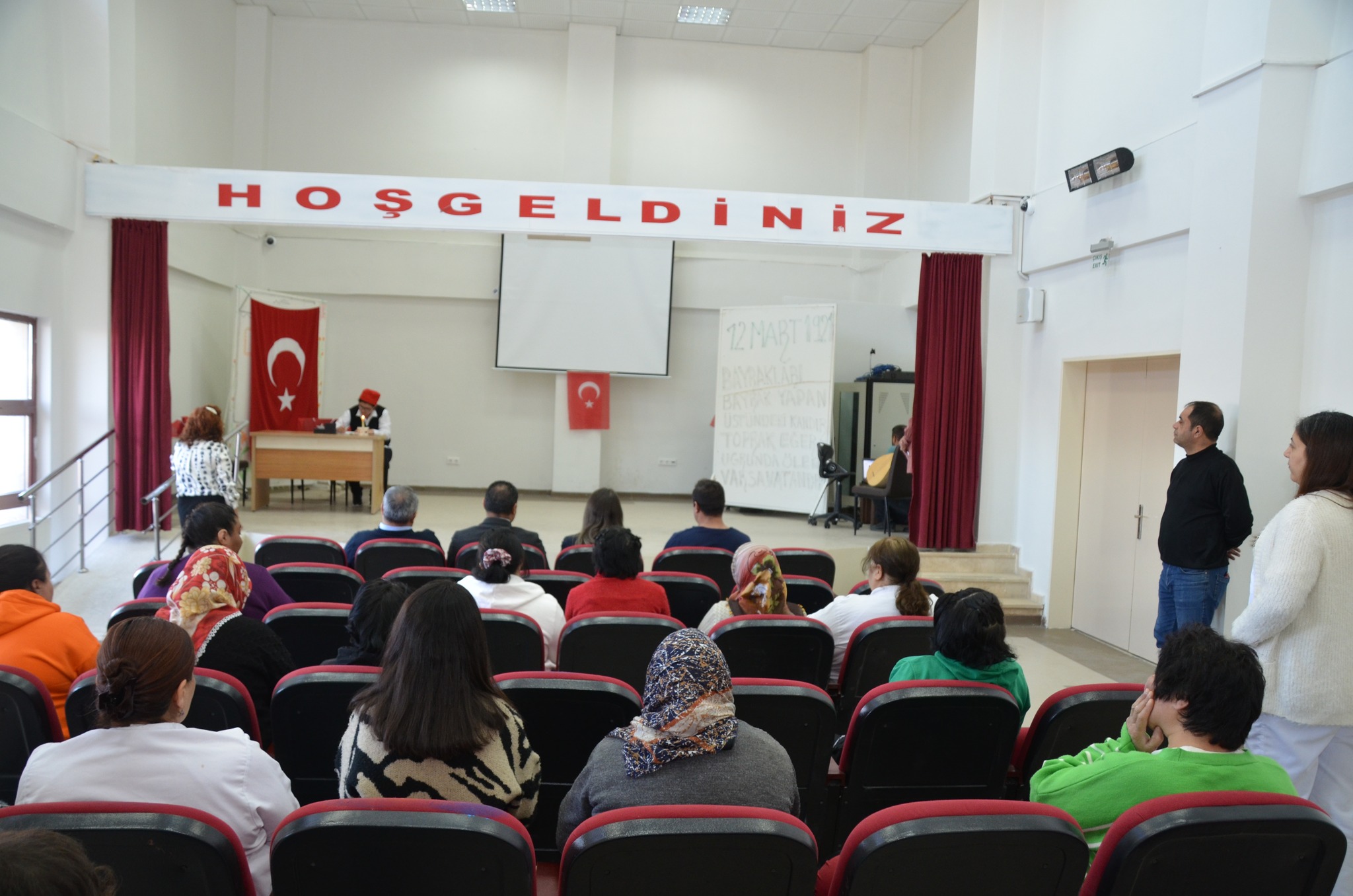 Kars Engelsiz Yaşam Merkezi'nde İstiklal Marşı'nın kabulü kutlandı