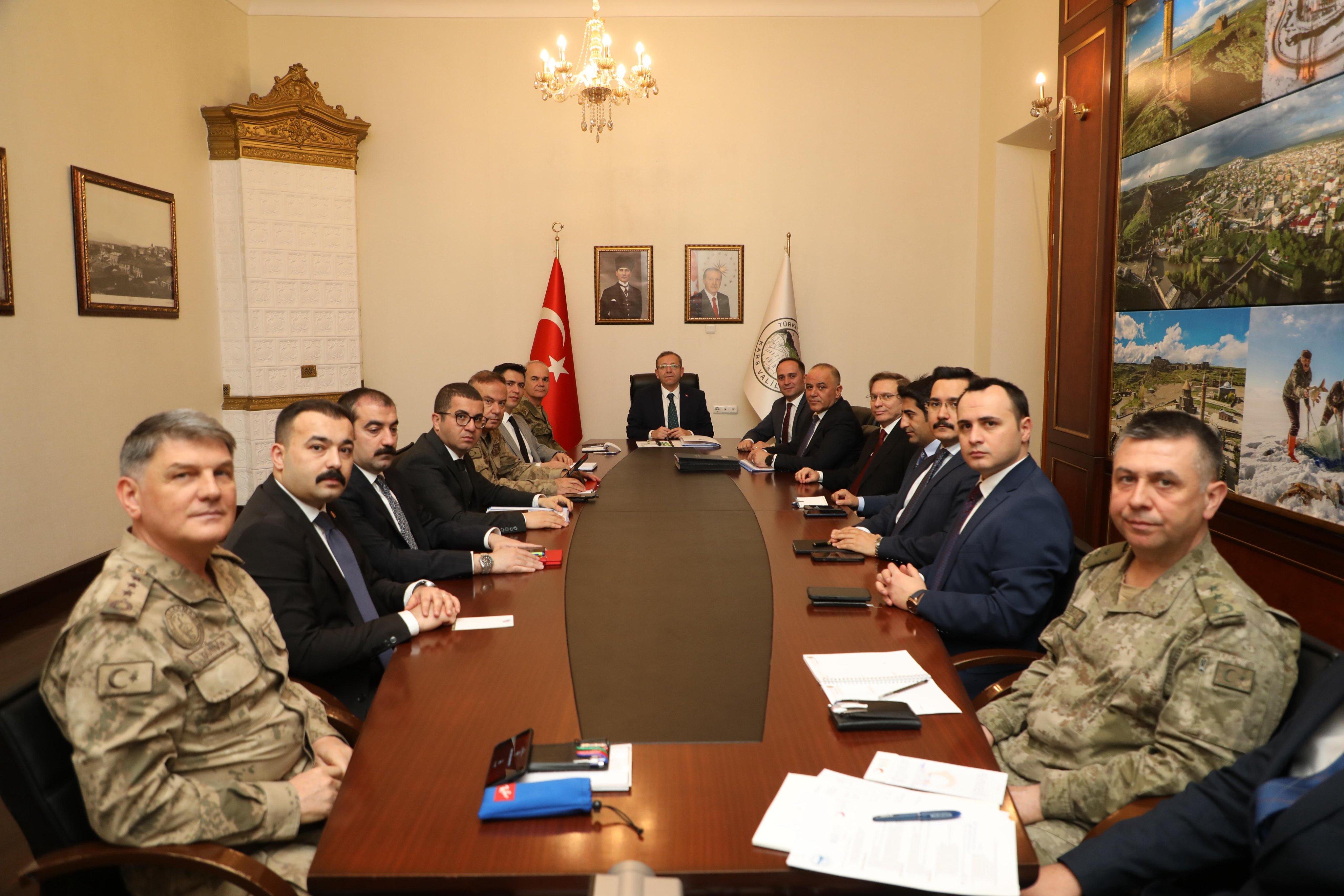 Vali Polat’ın başkanlığında “İl Güvenlik ve Asayiş Koordinasyon Toplantısı” gerçekleştirildi