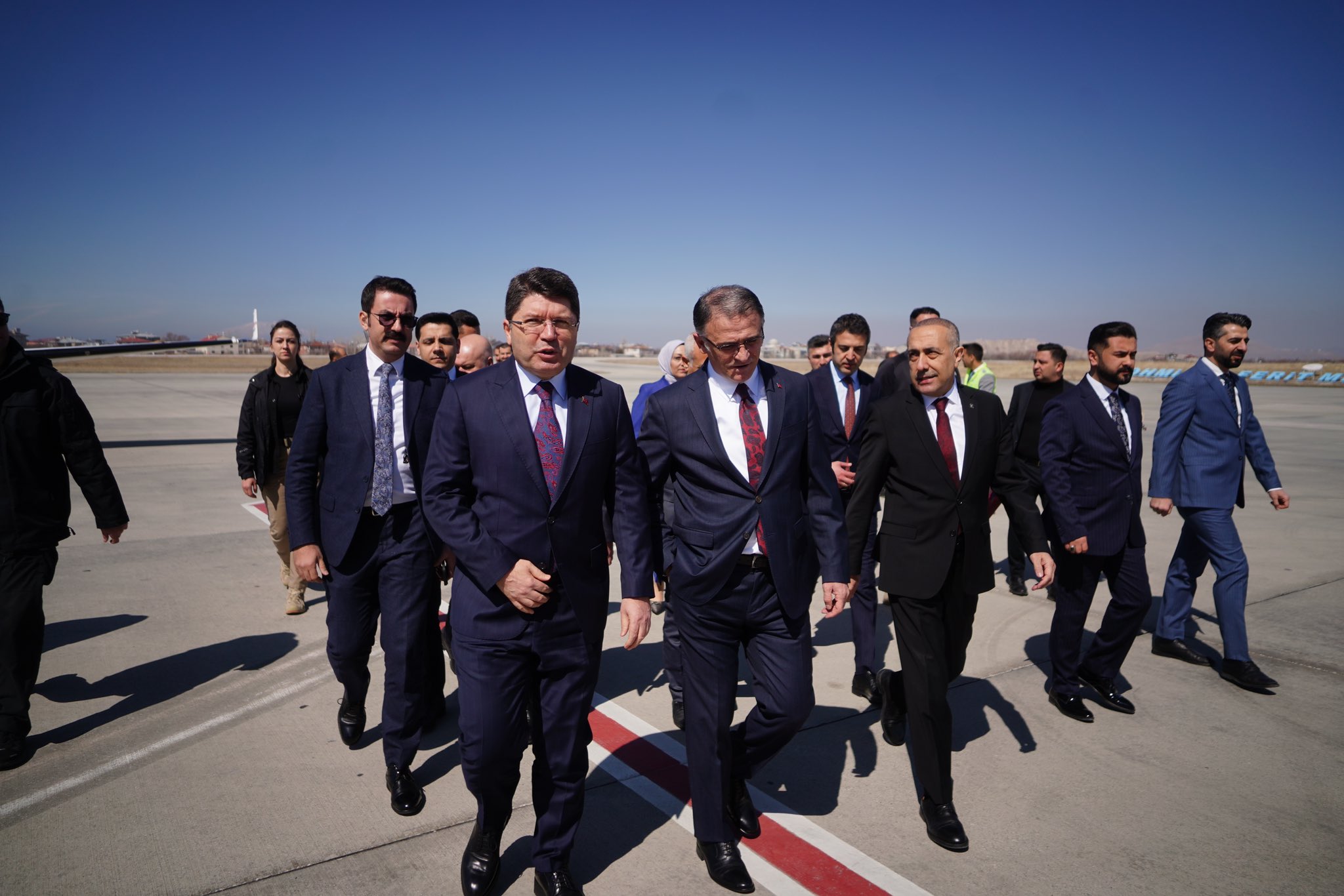 Adalet Bakanı Yılmaz Tunç Van’da