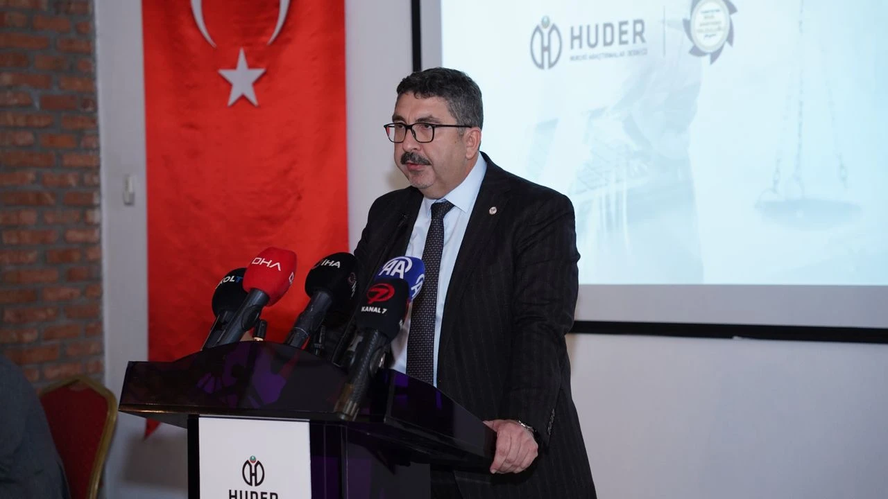 HUDER'den İBB soruşturmasına yönelik açıklama: Türkiye hukuk devletidir!