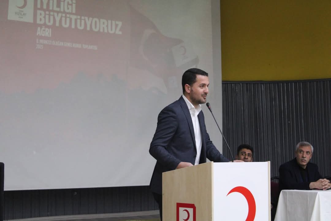 Türk Kızılayı Ağrı Şube Başkanı Tatlı, yeniden başkan seçildi