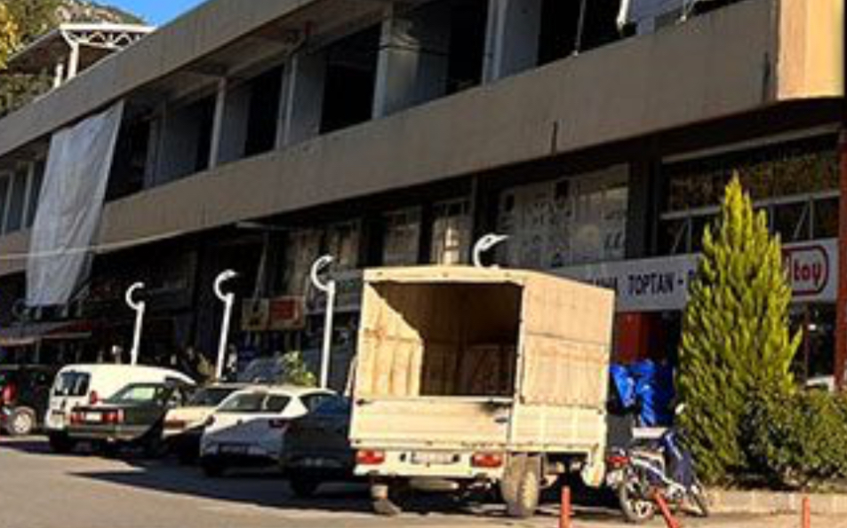 Bucak'ta Bayram öncesi pazar yerleri değişti