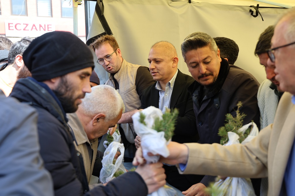 Kırıkkale’de 25 bin fidan vatandaşlara ücretsiz dağıtıldı