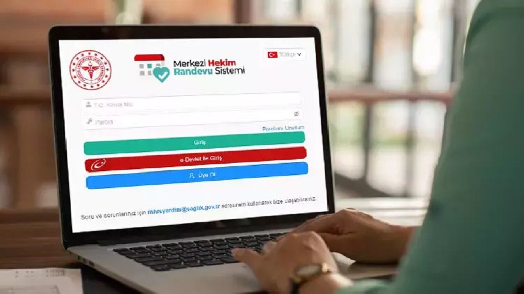 Sağlıkta dijital dönüşüm: MHRS'de 2 milyar randevu aşıldı