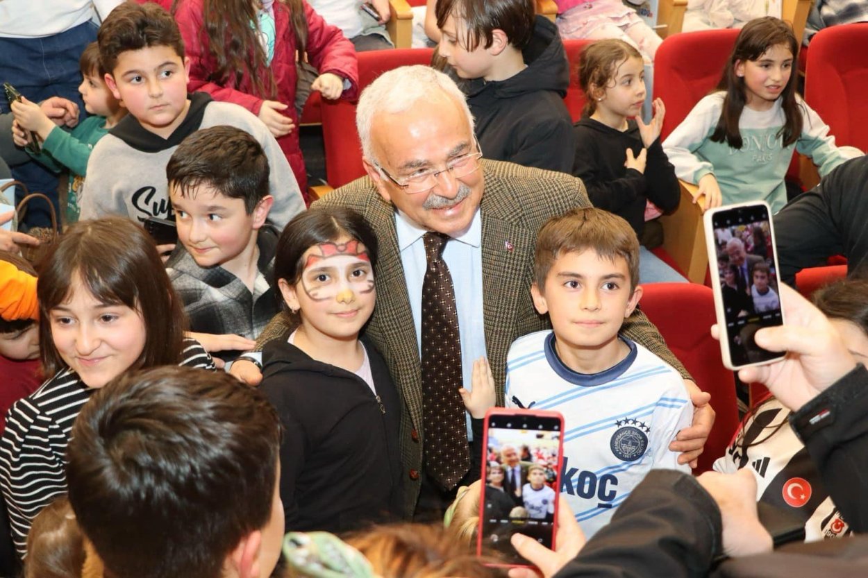 Başkan Güler, çocukların sevincine ortak oldu