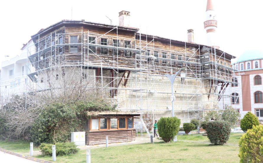 Ordu Büyükşehir, Haznedaroğlu Konağı’na restorasyon çalışmalarında