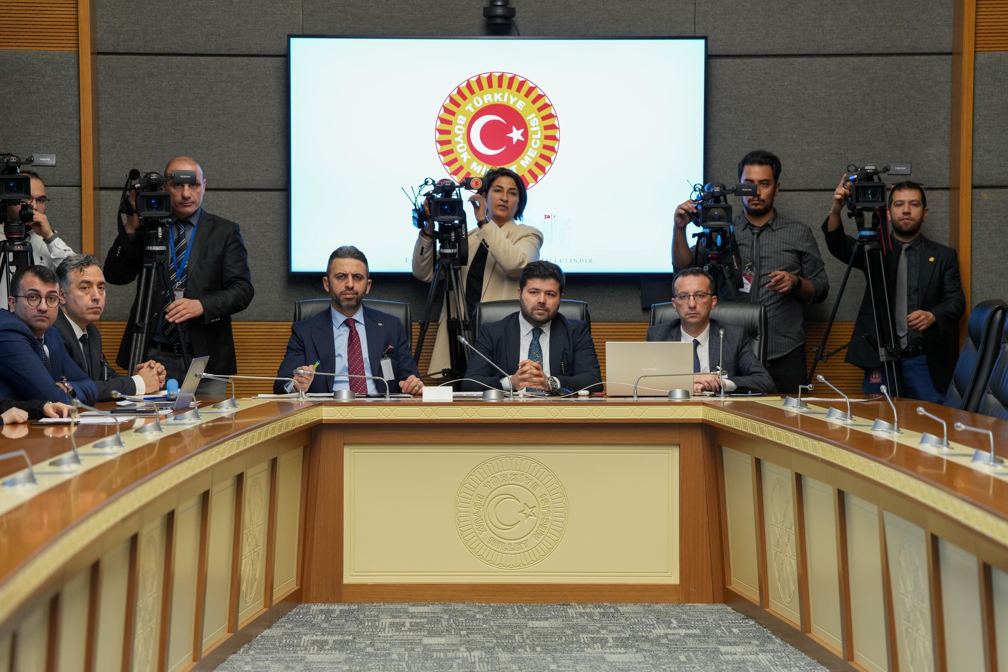 RTÜK’ten şiddet içeriklerine yeni önlem: Akıllı işaret dönemi