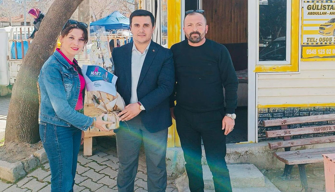 Başkan Adayı Daşdöner’den kadın taksiciye anlamlı ziyaret